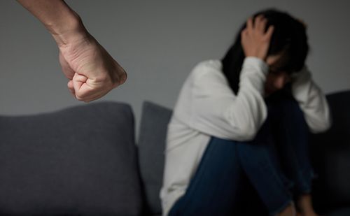 道华案例评析 | 家暴分居多年，离婚纠纷中如何处理子女抚养及财产问题
