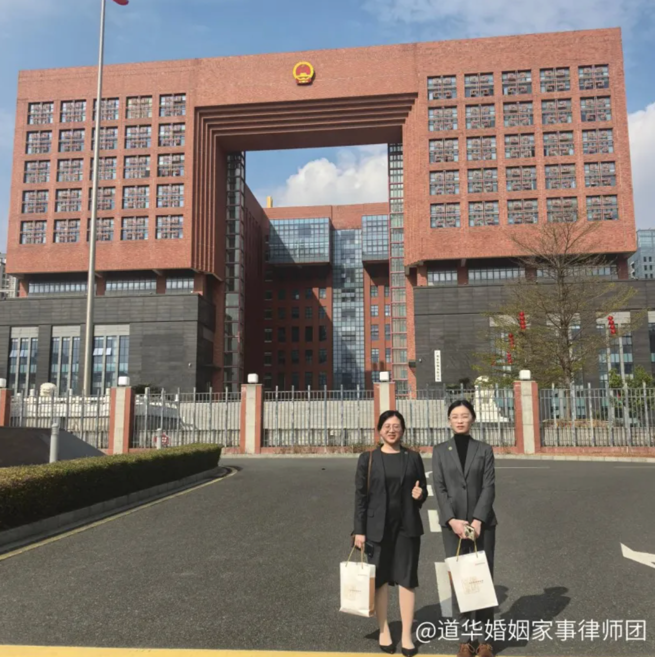 道华案例评析｜老人用夫妻共有房产签遗赠扶养协议有效吗？深圳专业的遗产继承律师唐云虹结合真实判例解析无权处分效力认定规则